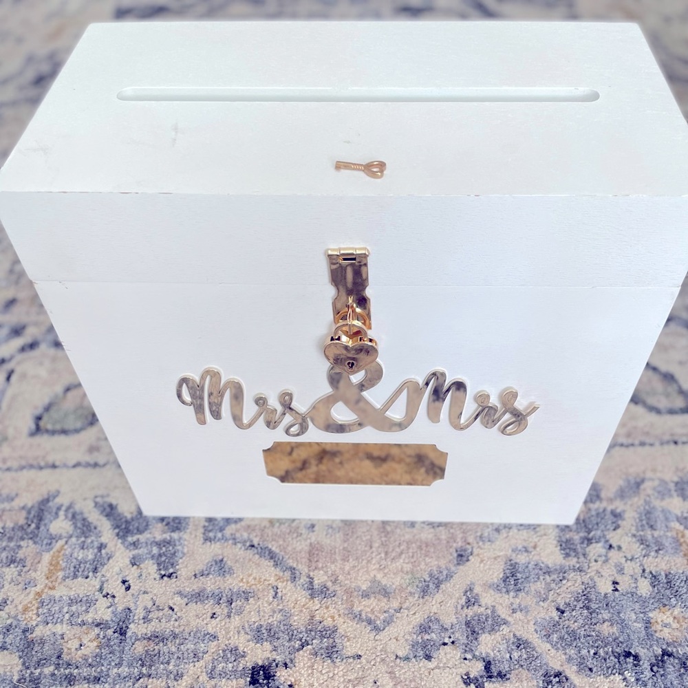 PERSONALIZED WEDDING THANK YOU BOX
